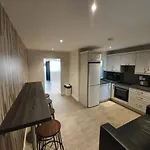 Large Townhouse In The Heart Of Galway No 11