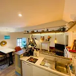 3 Bed Apartment/Explore The Area/Enjoy Our Pub