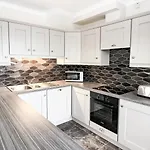 Cresent Townhouse