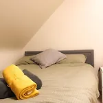2 Bed Apartment Clan House Apartments
