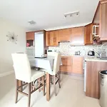 3 Bed Apt In The Heart Of Galway City