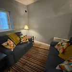 1 Minute To Everywhere! Galway City Centre