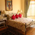 Athena Guest House