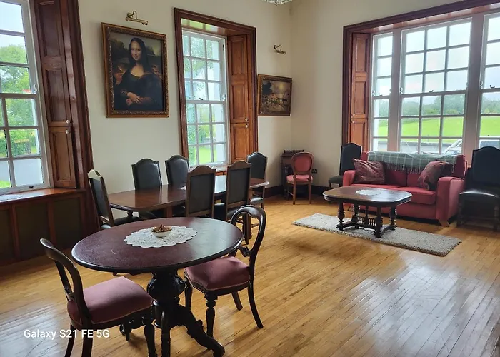 Ballycurrin House