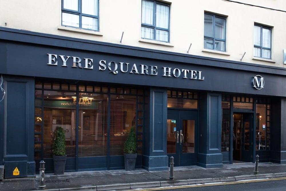 Eyre Square 3*