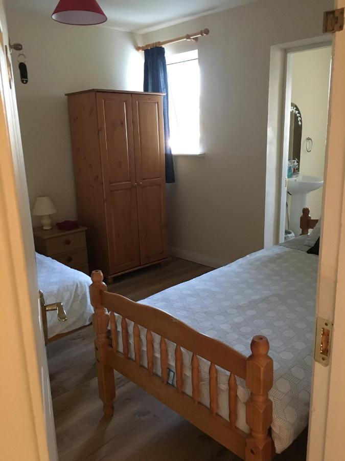 Double & Twin Rahoon Homestay
