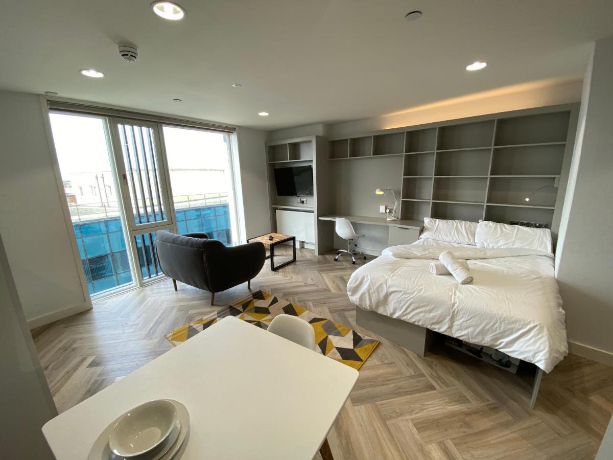 Eyre Square Self Catering Apartment