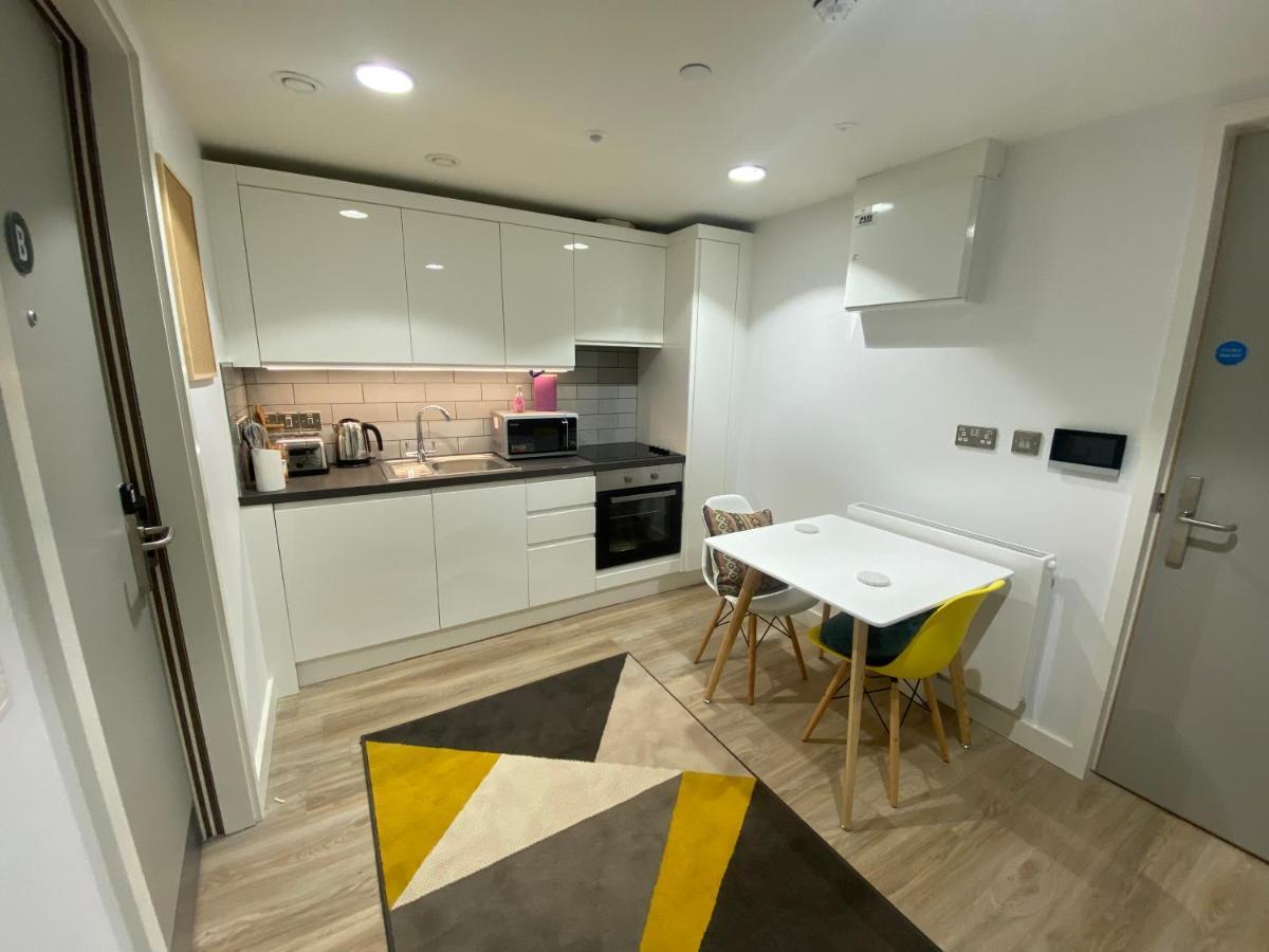 Eyre Square Self Catering * Galway