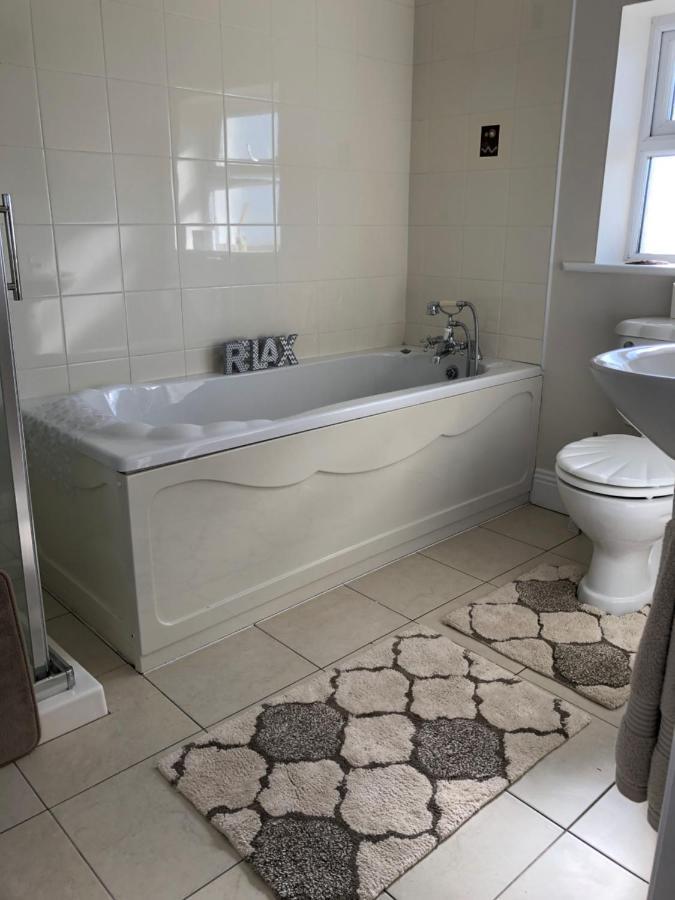 Connemara Farmhouse *
