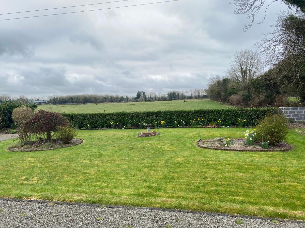 Charming On The Outskirts Of Holiday home