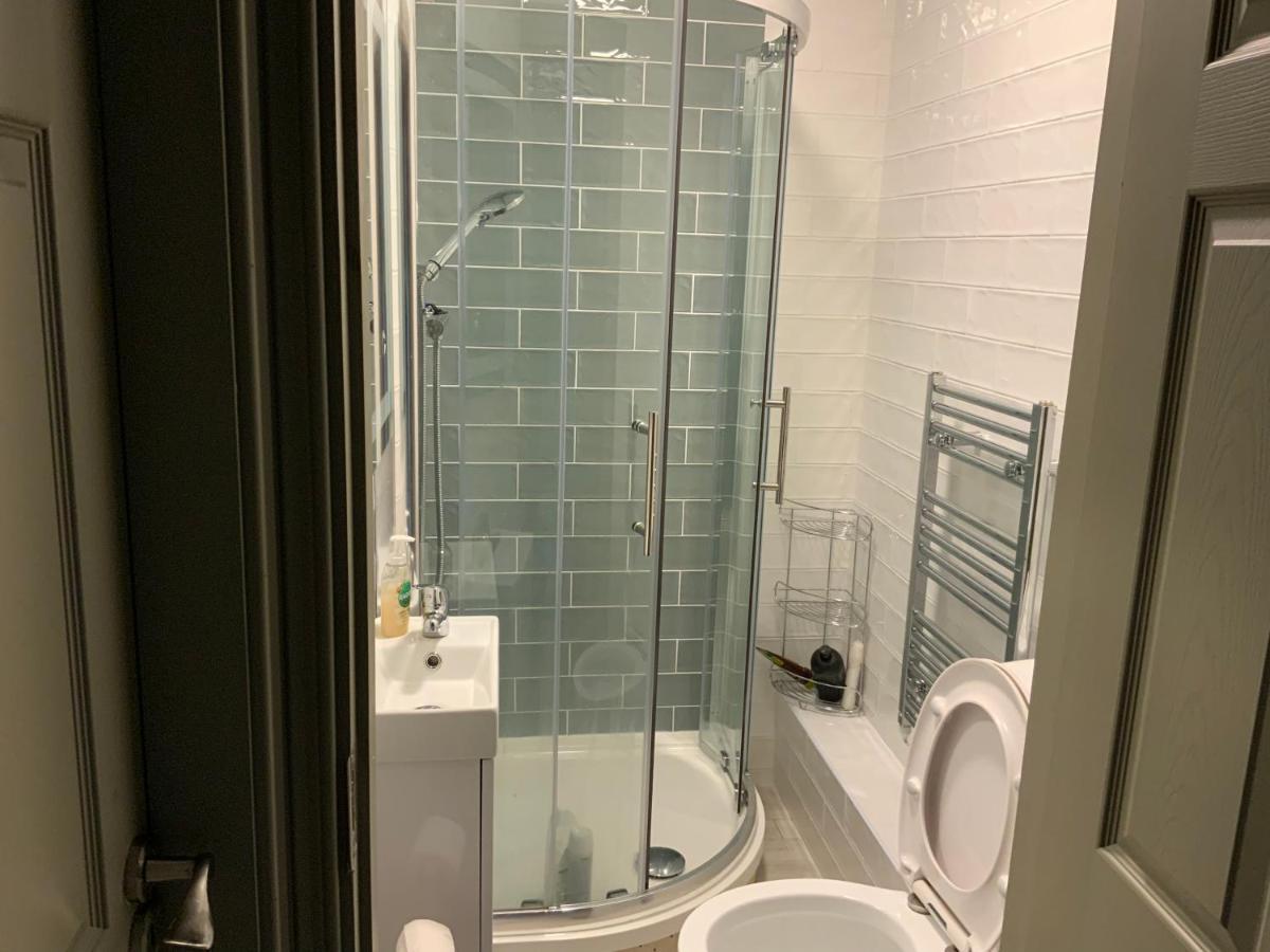 Small,smart,tidy 2 Bed Apartment *