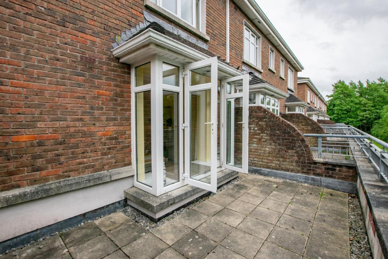 121 - Center 4 Bedroom Townhouse, Sleeps 6 Holiday home Galway