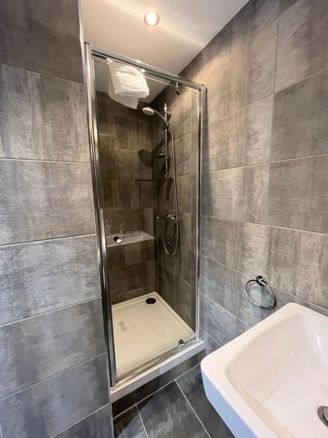 Eyre Square Self Catering * Galway
