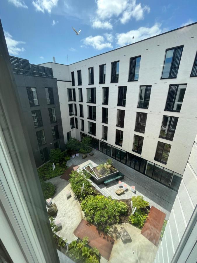 Eyre Square Self Catering * Galway