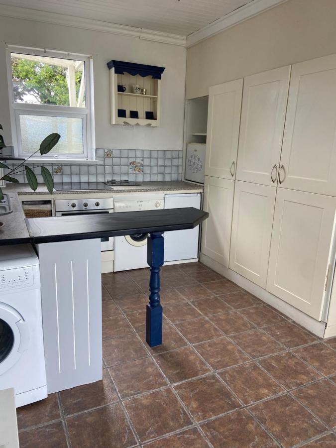 Apartment Attractive Cosy One Bedroom Ocean View On Bay *