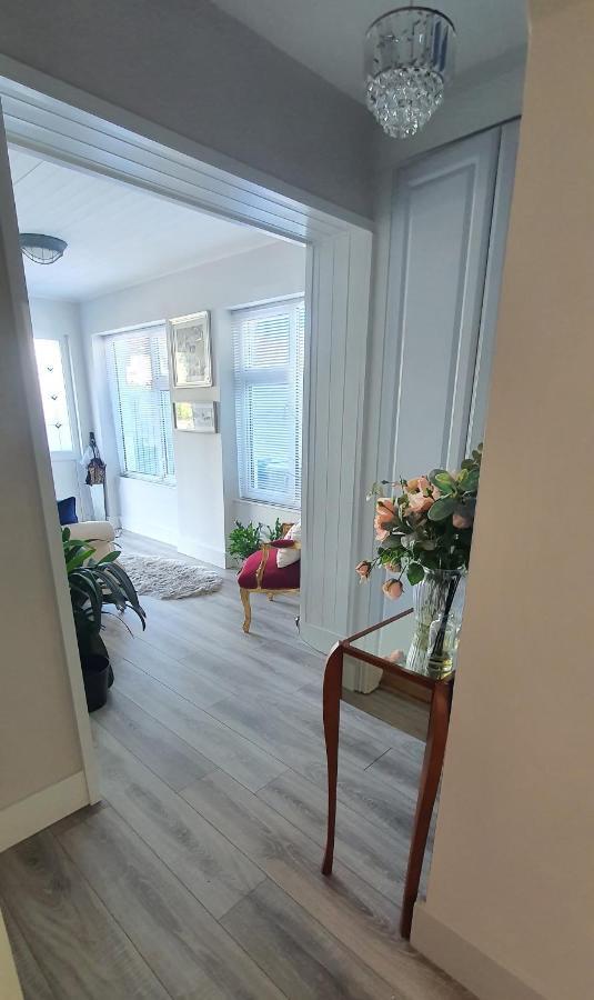 124 ,castlelawn Heights, Headford Road Homestay Galway