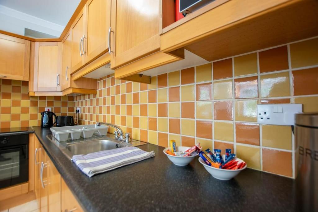89 - Spacious Townhouse By Shortstays Galway