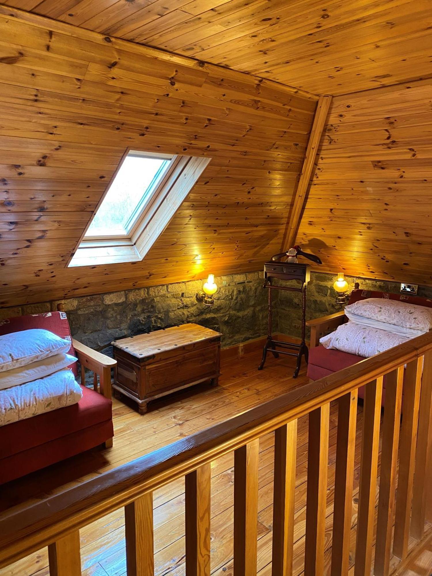 Traditional Stone 300 Years+ Holiday home *