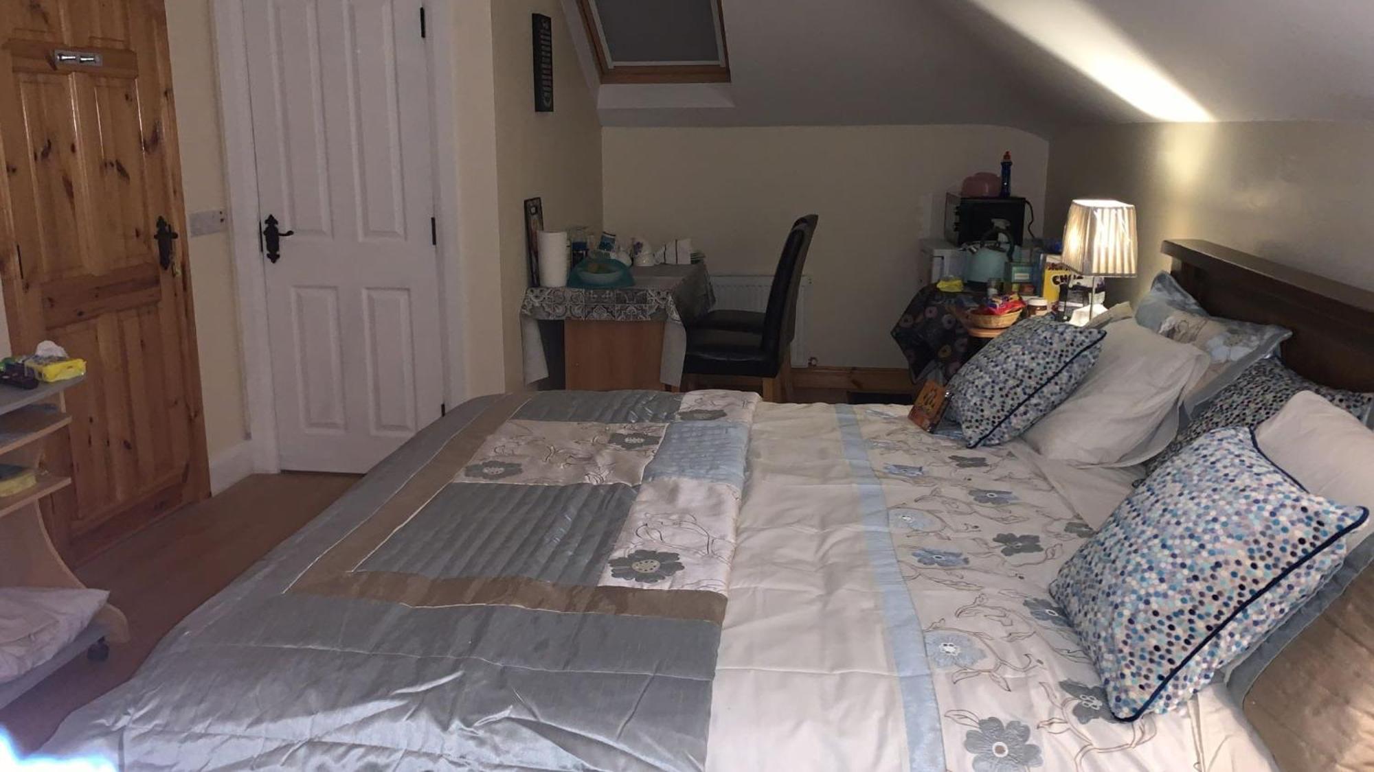 Country Haven Eircode H54 Ak31 * Galway