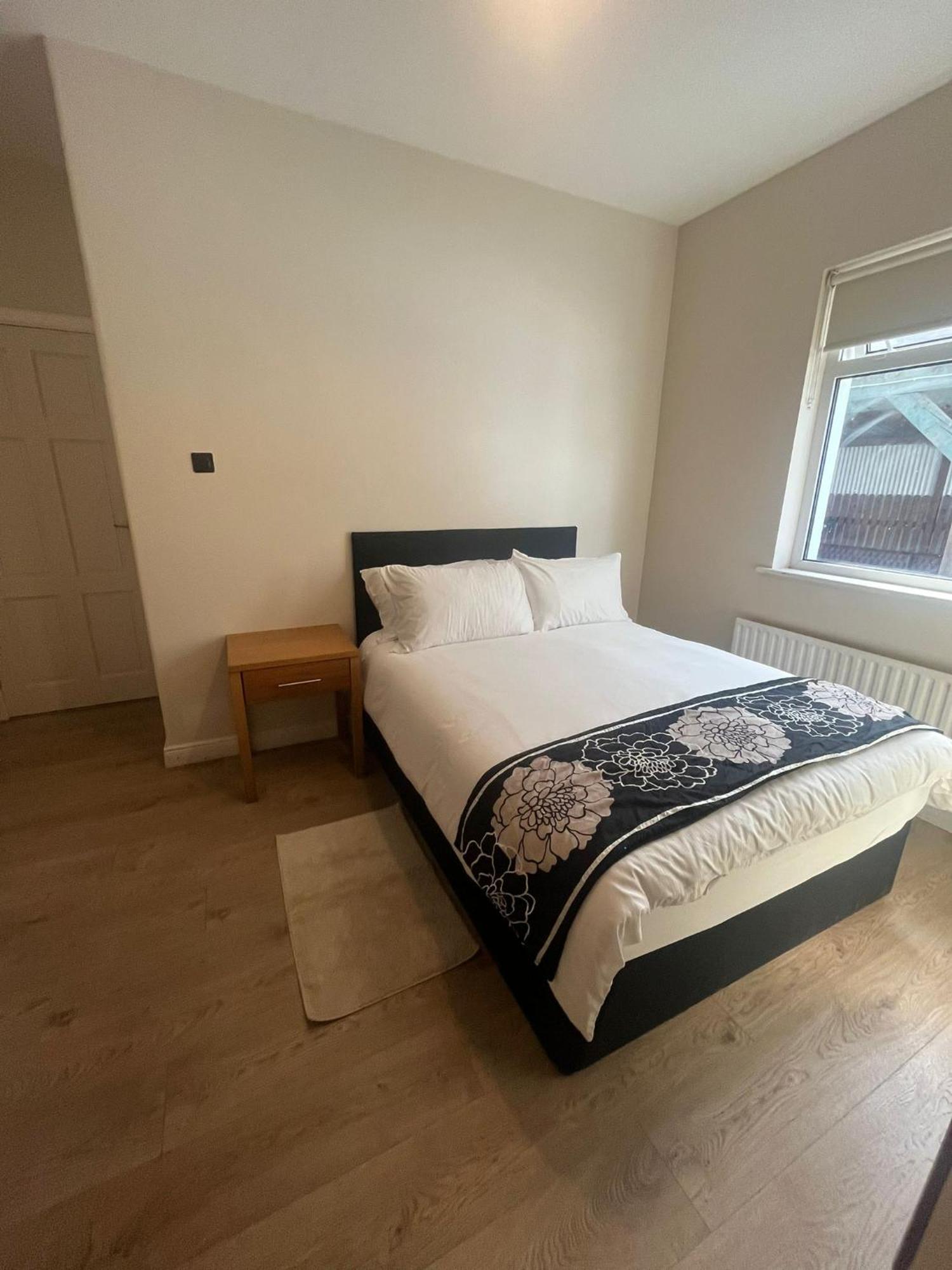 Yeats Self Catering And Bar Apartment *