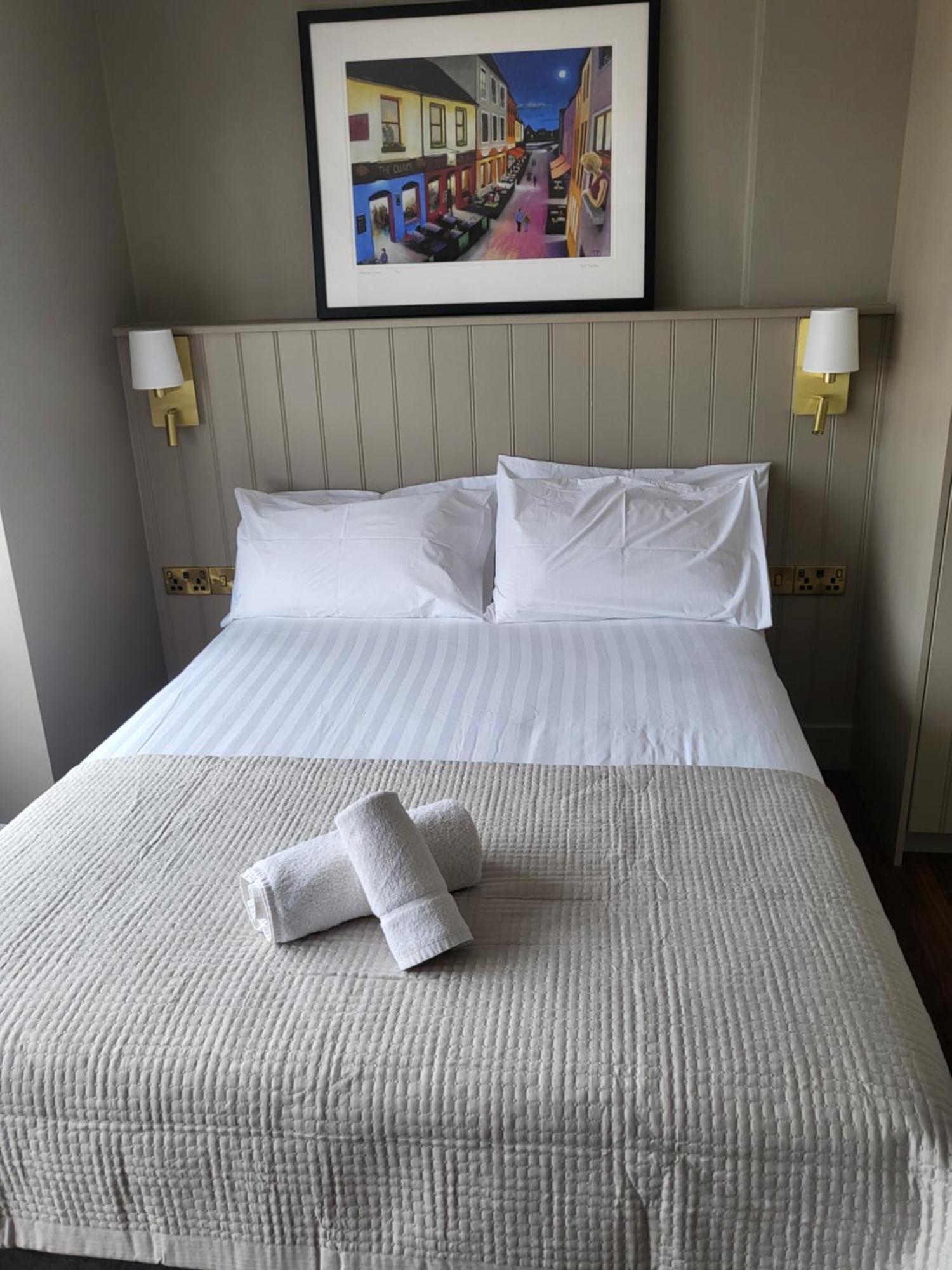 Urban Nest Townhouse 3* Galway