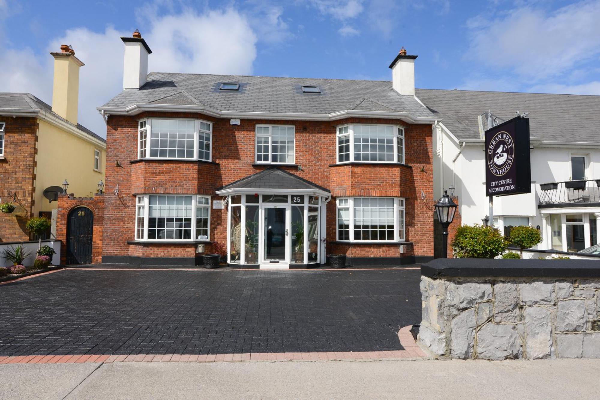 Bed & Breakfast Urban Nest Townhouse 3*