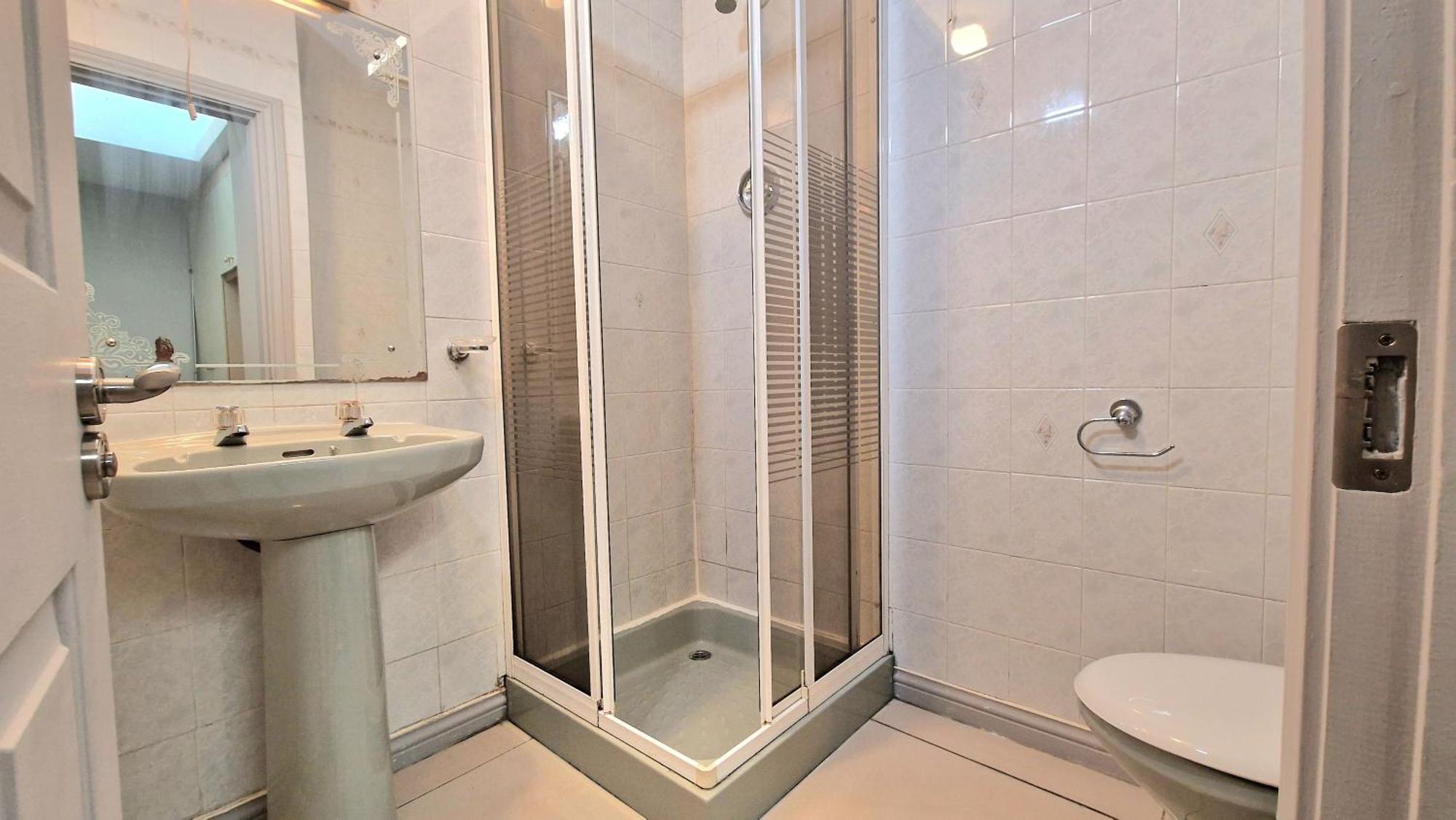 4 Bedroom Townhouse