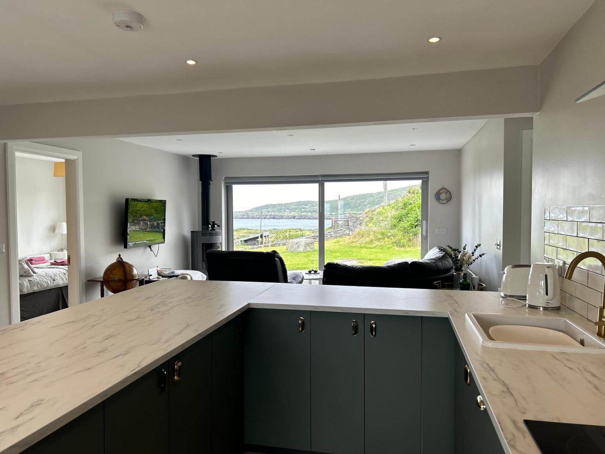 Mary's Seaview Clifden * Galway