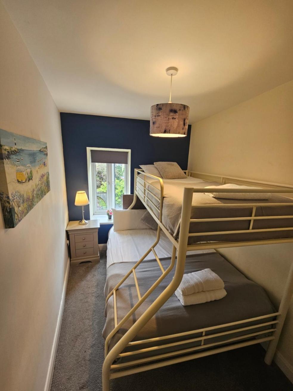 5 Eyre Square Lane Apartment *