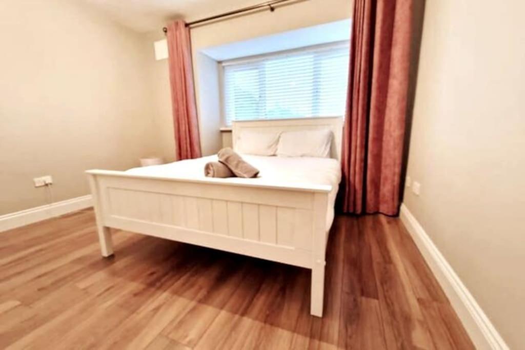 Your - Four Bed With Parking!