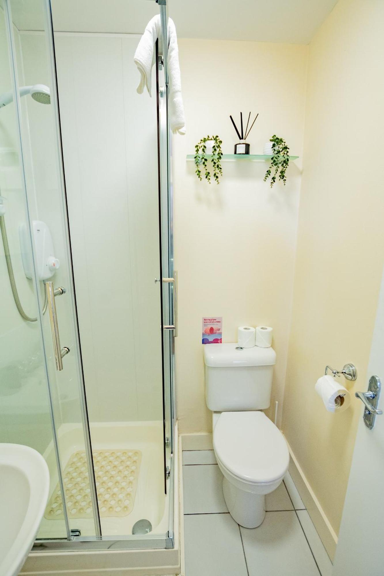 Atalia View Penthouse With Balcony Galway