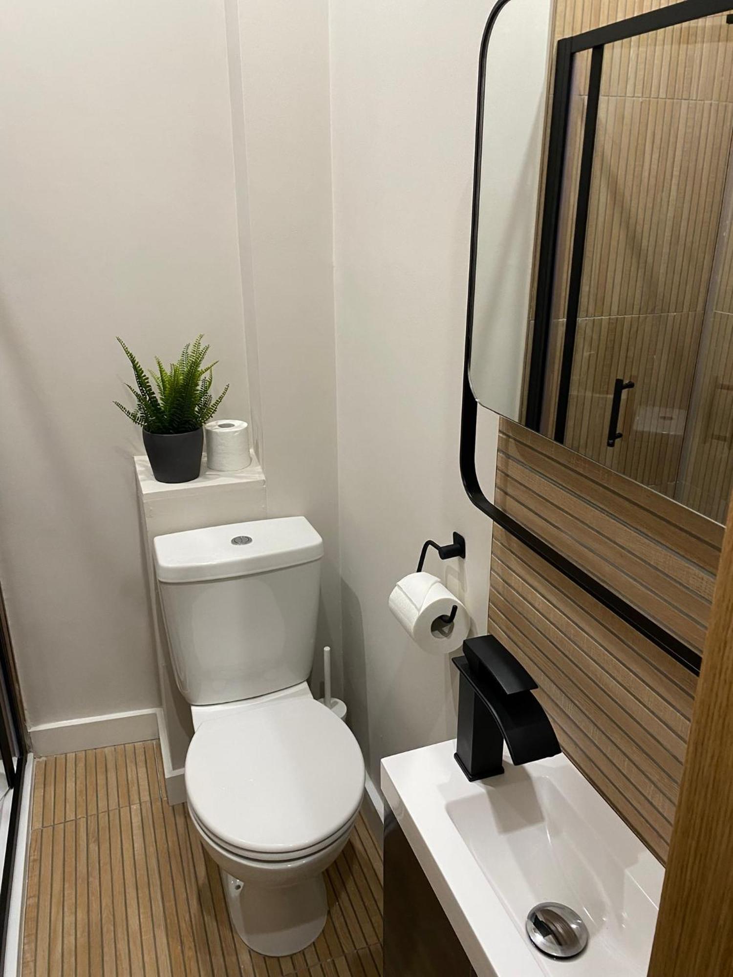 Holiday home No5 Boutique Woodquay Townhouse Centre *