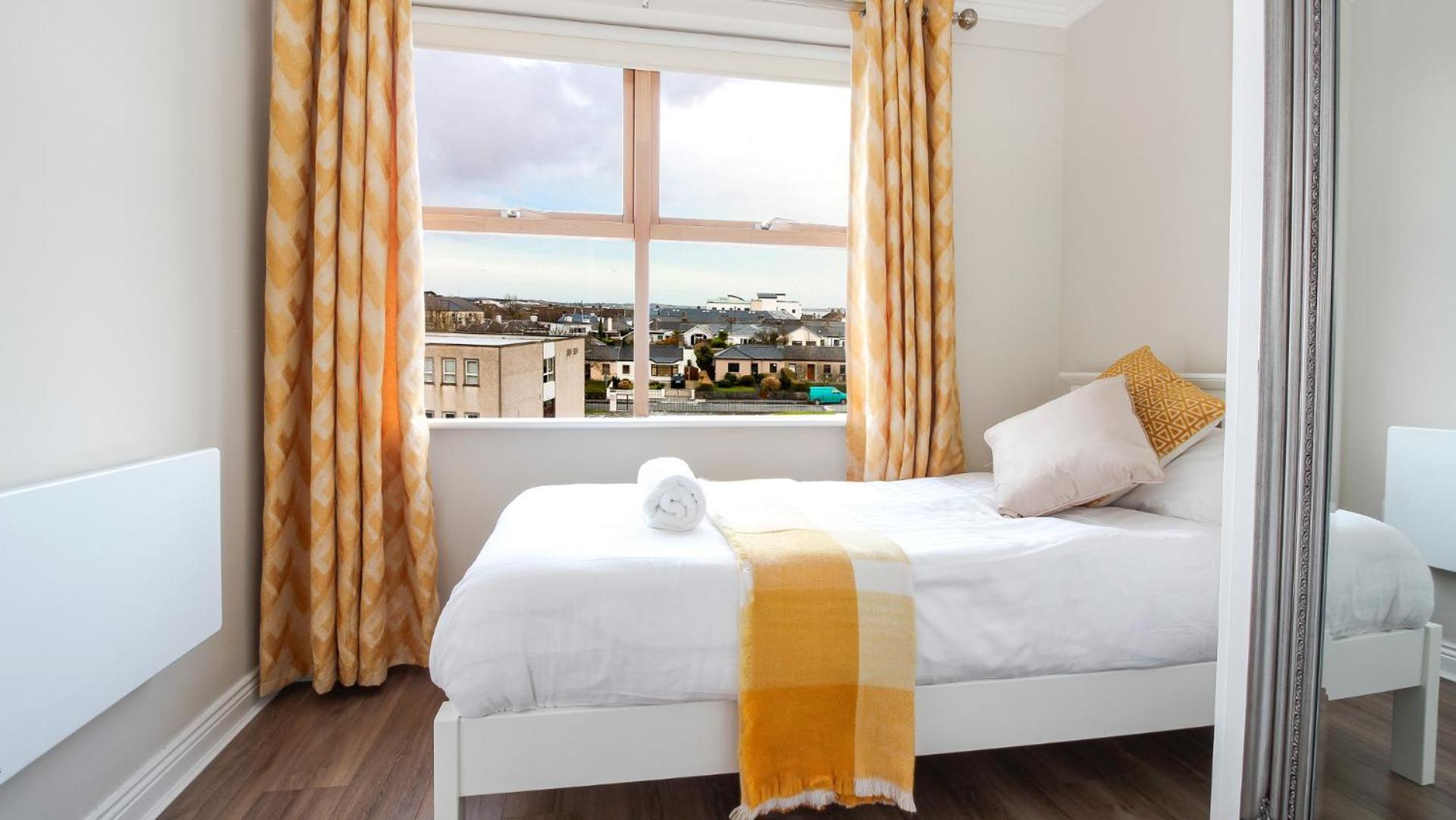 Apartment Cresent Townhouse Galway
