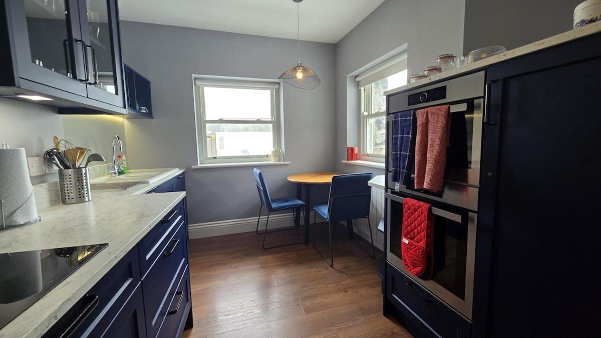Apartment Luxury - Sleeps 7 Galway