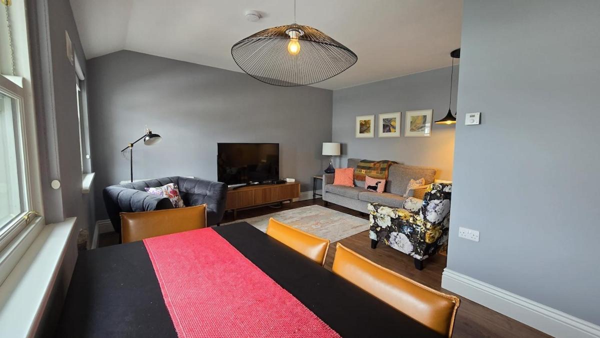 Luxury - Sleeps 7 Galway