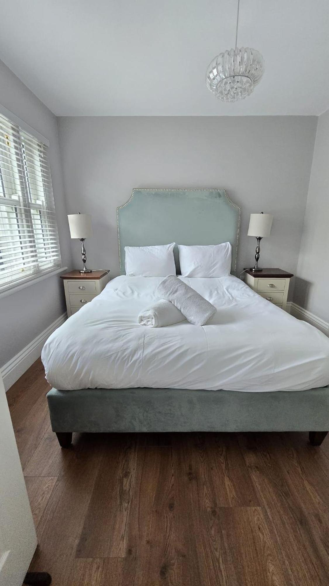 Luxury - Sleeps 7 * Galway