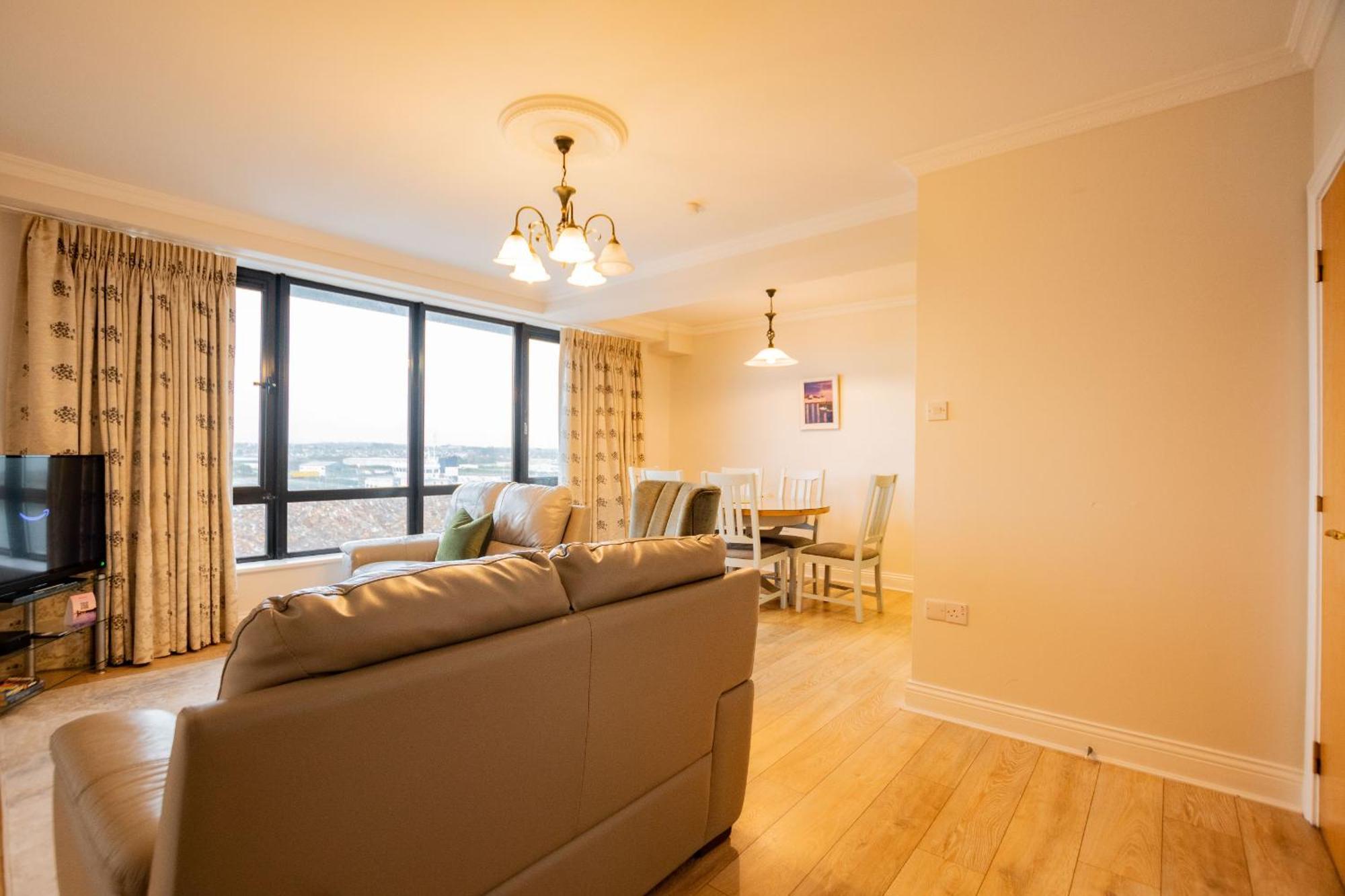 Dockland - Penthouse Apartment Galway