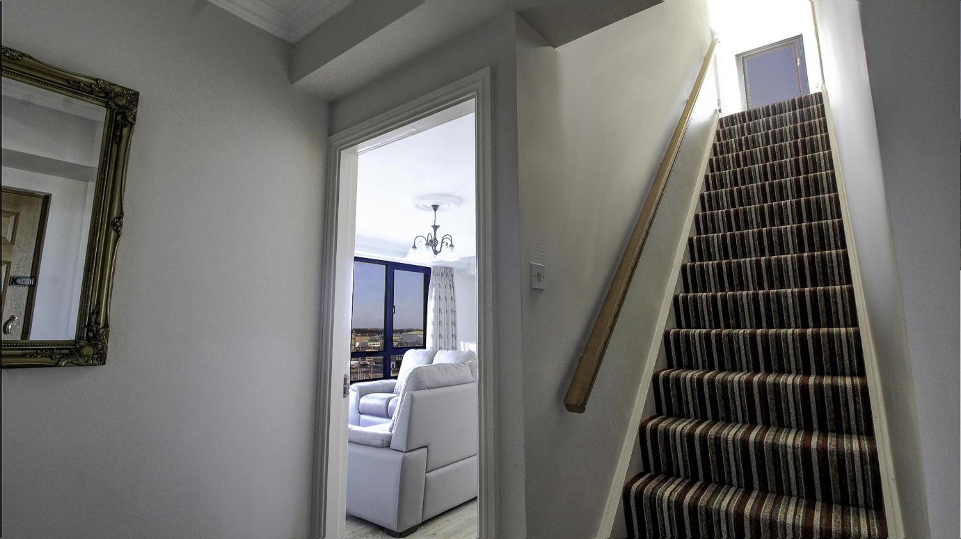 Dockland - Penthouse Apartment Galway