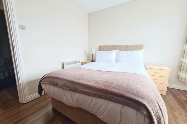 Apartment 3 Bed In The Heart Of *