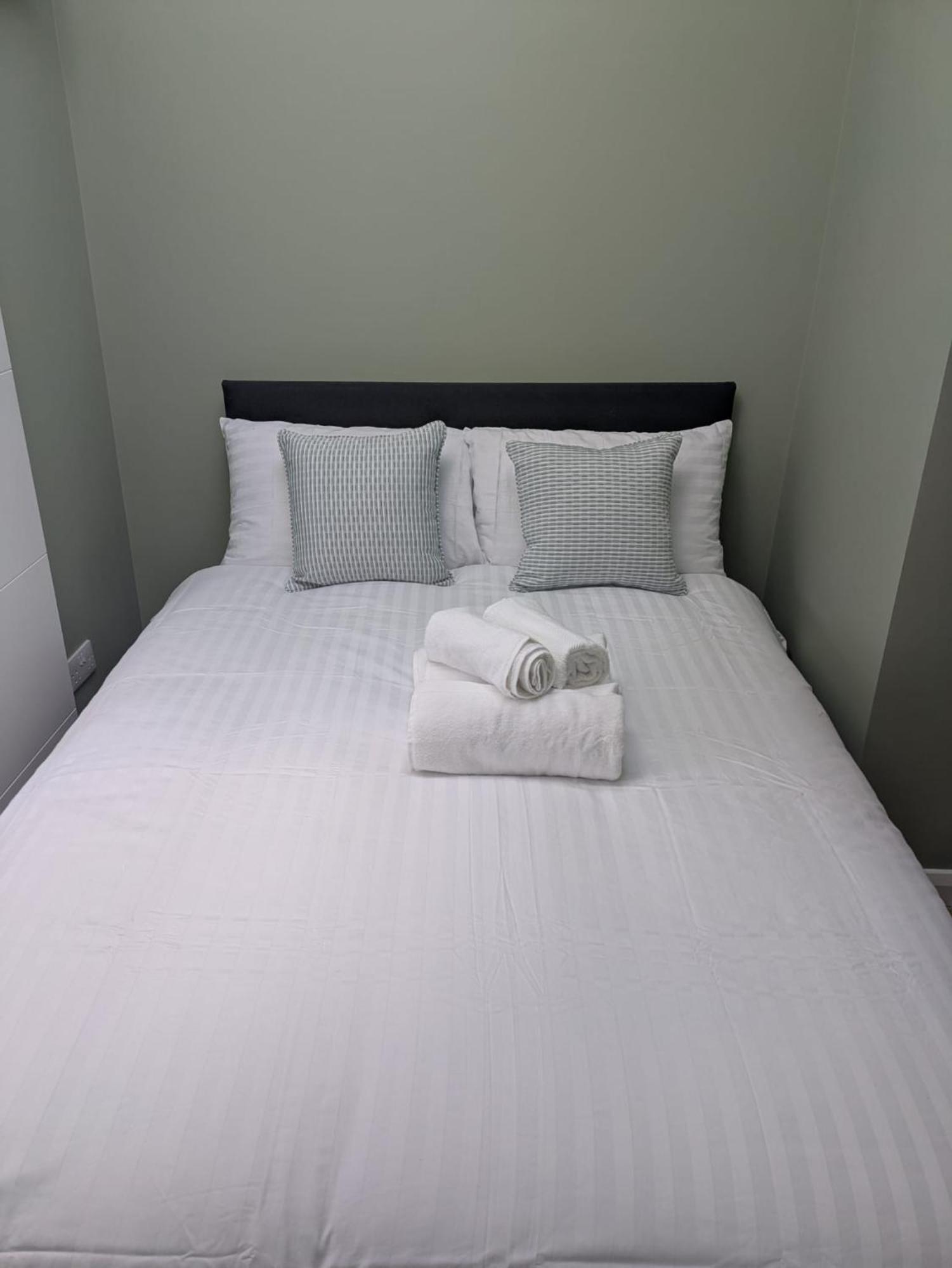 Eyre Square View Guest house *