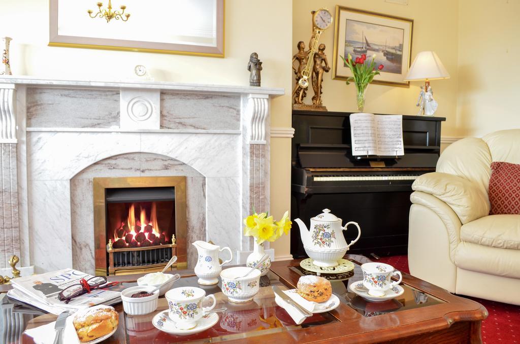 Salthill Bed & Breakfast *