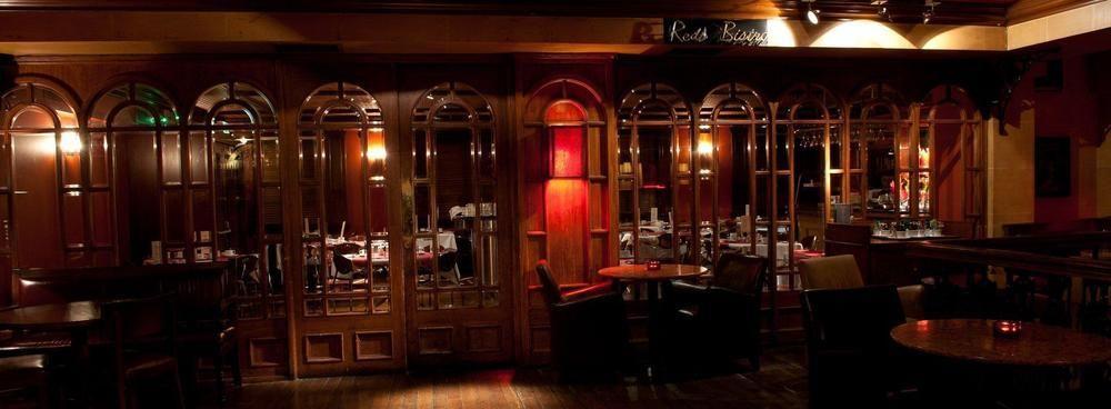 Eyre Square 3*