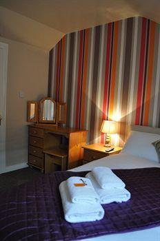 Pembroke House 4* Galway