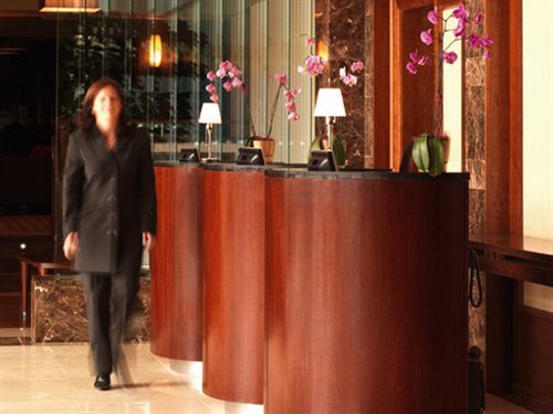 Clayton Hotel 4*