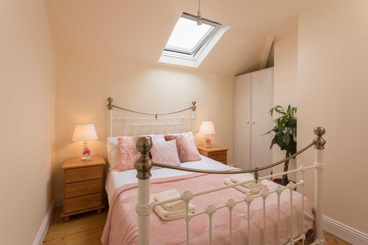 Center - 3 Minutes Walk To The Town Square * Galway