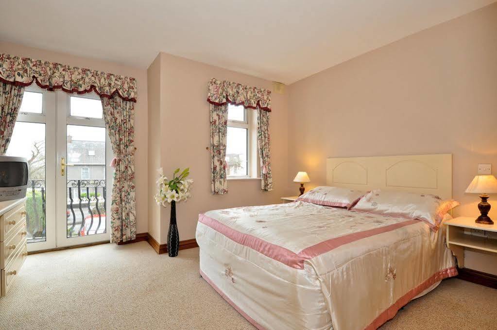 Bed & Breakfast College Crest House 3*