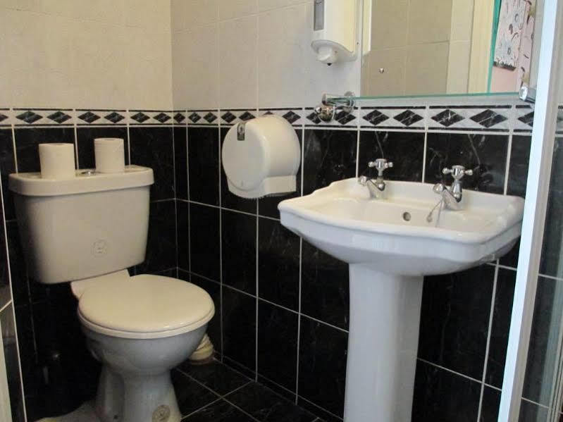 Pembroke House Bed & Breakfast Galway