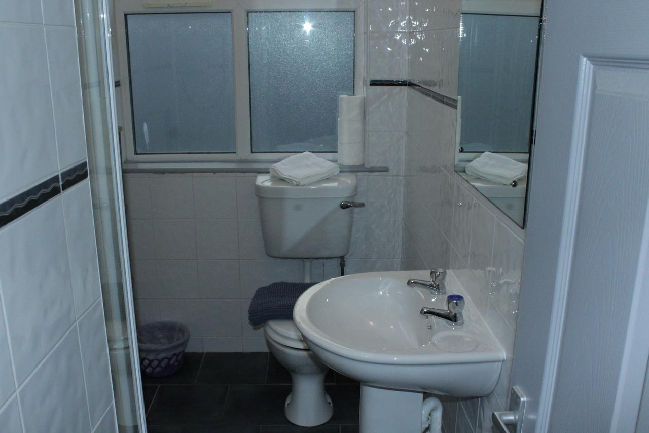 Cheap Budget Apartment *