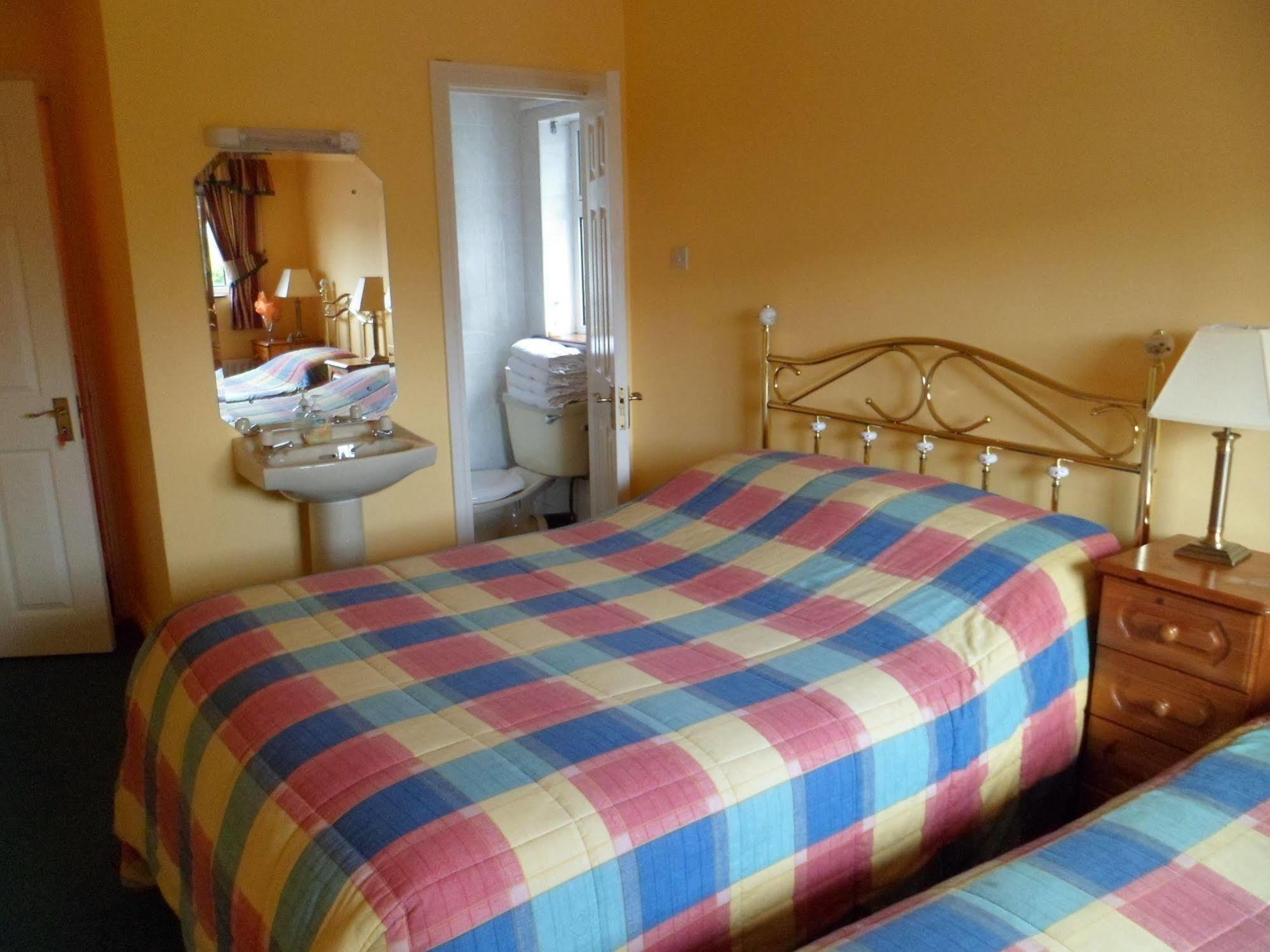 Bed & Breakfast The Branches Galway