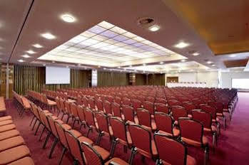 Clayton 4* Galway